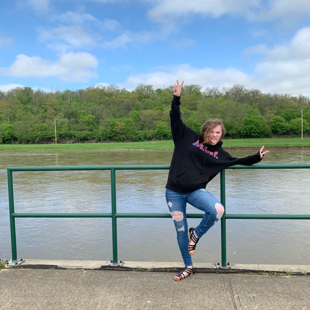 Meet your Posher, Hannah